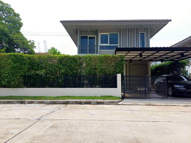For sale: corner-lot detached house, 80 sq.wah, with a 2-storey guesthouse, Kanasiri Village, Phutthamonthon Sai 4 - Salaya - photo 1