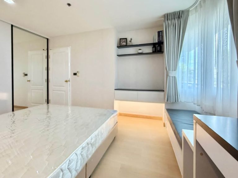 Large Condo in the City Center (The Next Garden Mix) Sukhumvit 52 - photo 6
