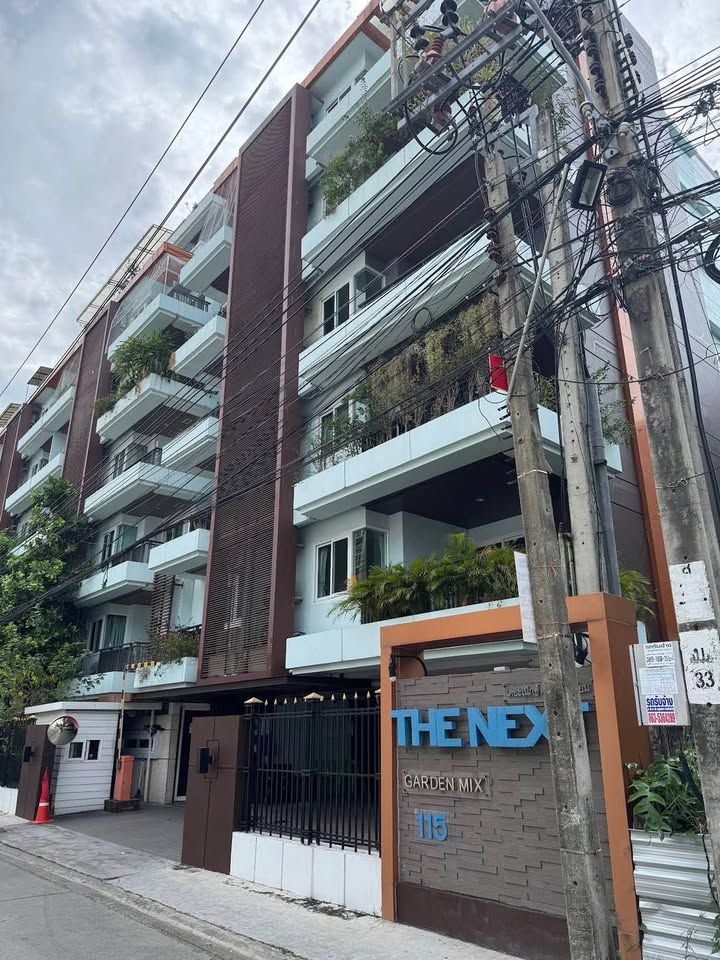 Large Condo in the City Center (The Next Garden Mix) Sukhumvit 52 - photo 12