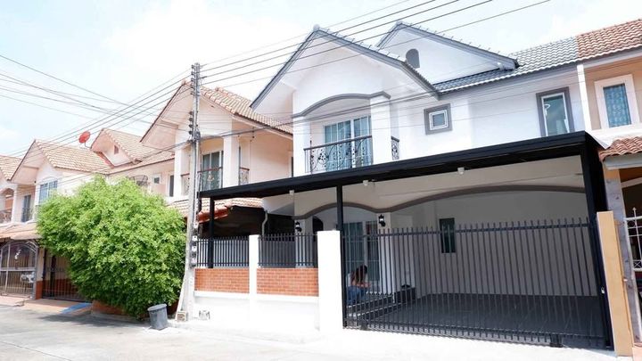 Stylish Twin House, Spacious Area, Complete Functionality - photo 2