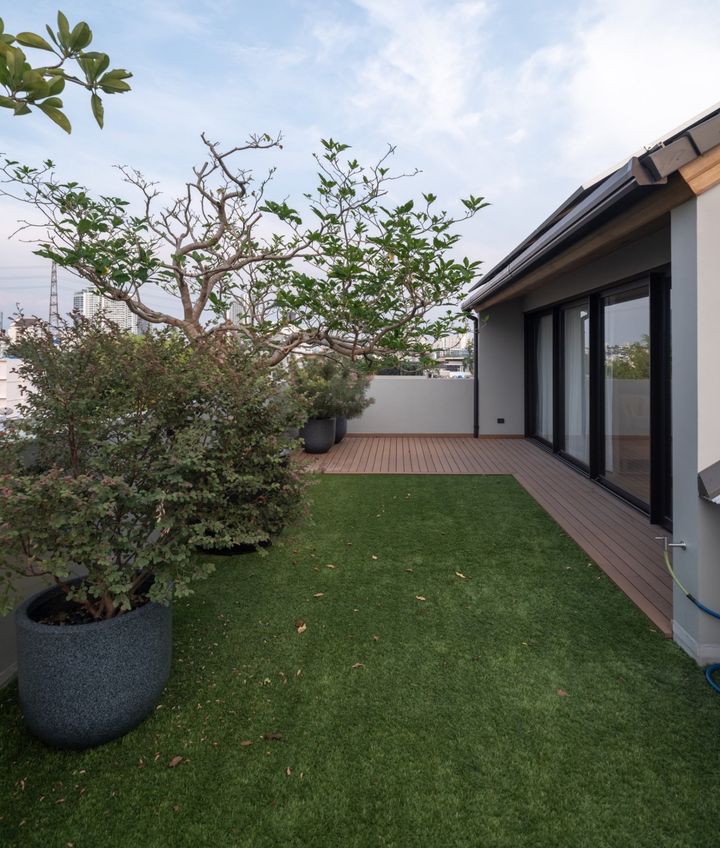 Ultra Luxury Home - Baan Baan Vibhavadi 20, a large 4-story single house in a private community with only 10 units. - photo 9