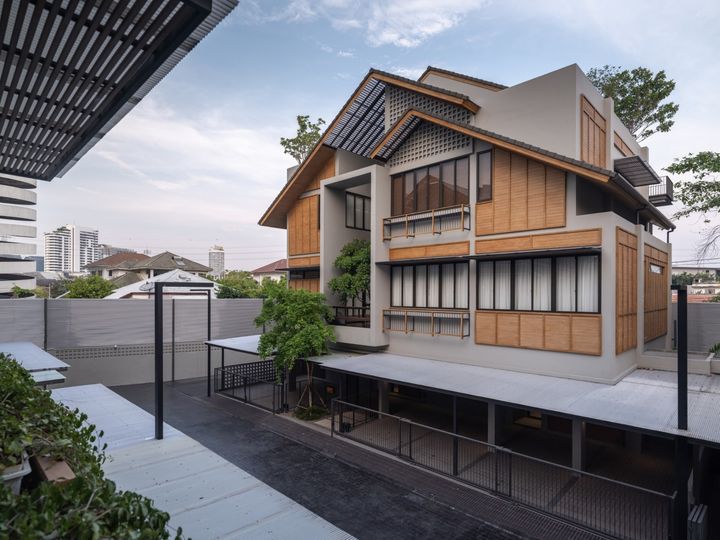 Ultra Luxury Home - Baan Baan Vibhavadi 20, a large 4-story single house in a private community with only 10 units. - photo 18