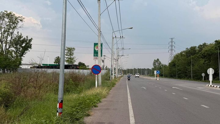 ขายที่ดิน 1 ไร่ ติดถนนสี่เลน ข้างปั๊มน้ำมัน PT ใกล้วัดป่าบ้านตาด - รูปที่ 4