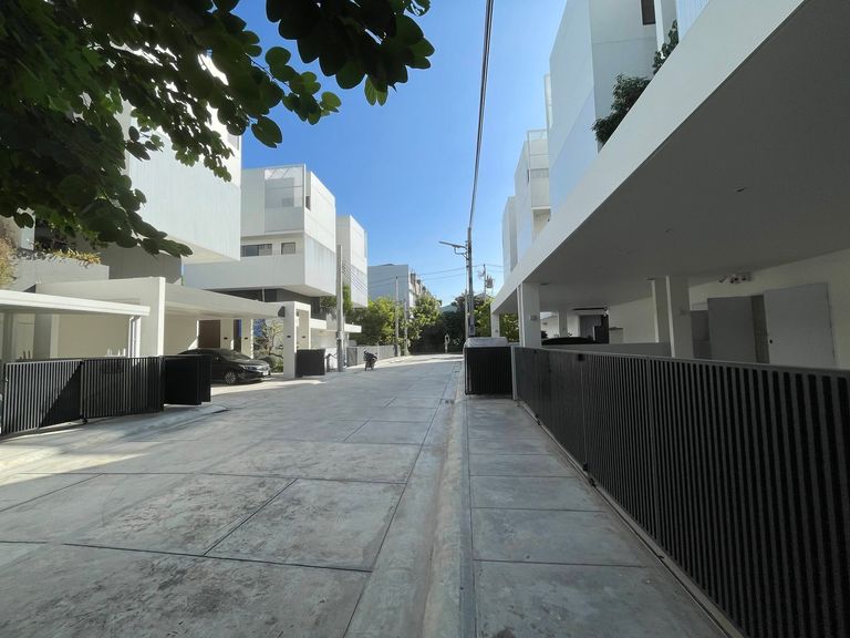 For Sale / Rent Home Office ARKIN Vibhavadi Near Don Mueang Airport 3.5 Floors 270 sqm Corner Unit - photo 1