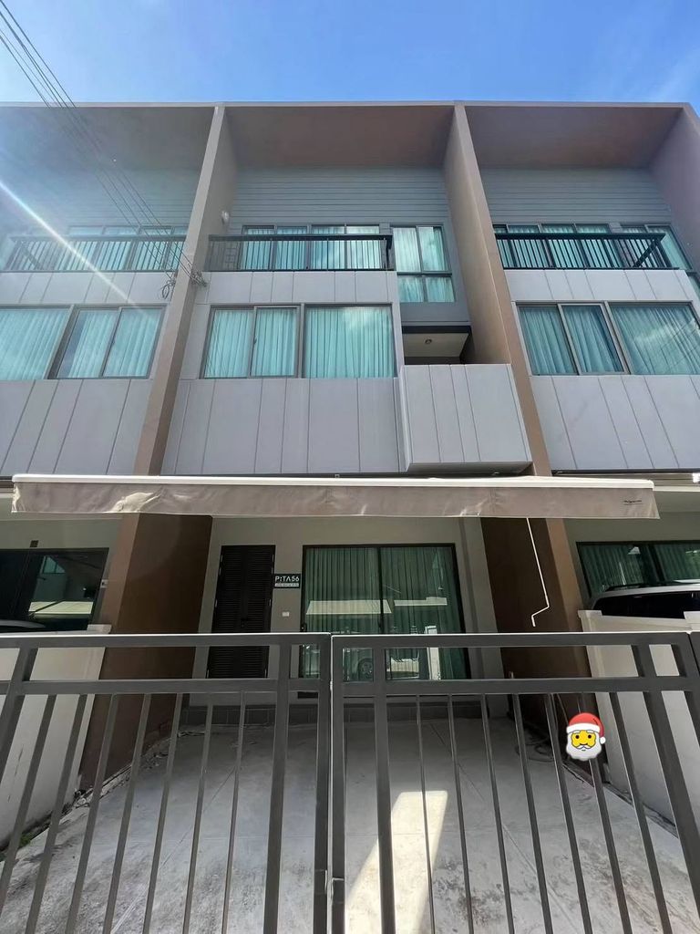 For Rent: 3-Story Townhome Baan Klang Muang Rama 9 - Krungthep Kreetha - photo 1