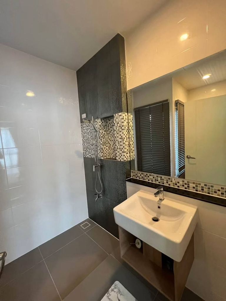 For Rent: 3-Story Townhome Baan Klang Muang Rama 9 - Krungthep Kreetha - photo 8