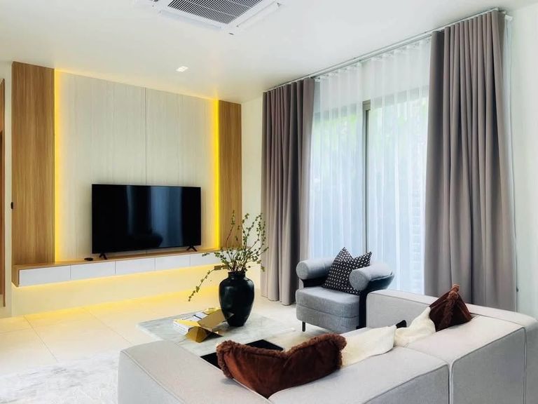 Loch Palm Villas Kathu – Luxury home in the heart of Kathu with a private swimming pool! - photo 14