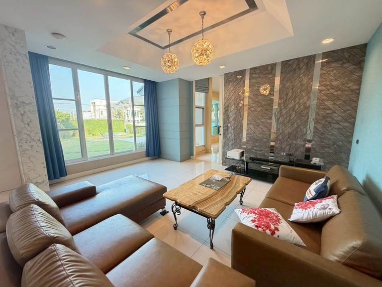 บ้านเดี่ยวในโครงการ แกรนด์รอยัลนิศาชล บรรยากาศร่มรื่น สบายตา - รูปที่ 11