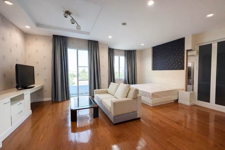 บ้านเดี่ยวในโครงการ แกรนด์รอยัลนิศาชล บรรยากาศร่มรื่น สบายตา - รูปที่ 22