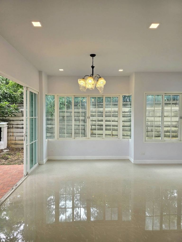 Beautiful House in the Heart of Korat, Venice Park - photo 9