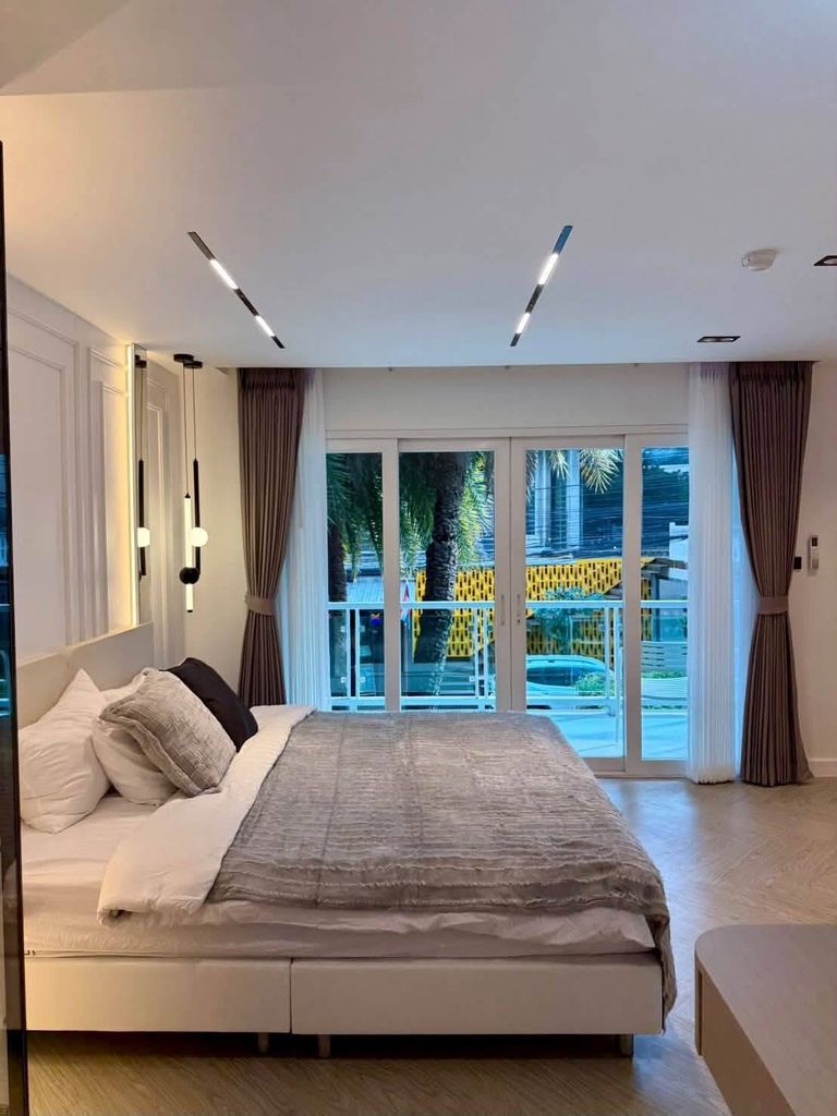 Raviwari Residence Nimmanhemin 15 Corner Room 2 Bedrooms - photo 7