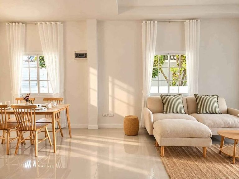 บ้านวีน่าทาวน์ สันไร่ บ้านสไตล์ Minimal Cozy - รูปที่ 5