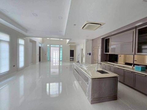คฤหาสน์หรูระดับ Ultra Luxury จาก Land & Houses LADAWAN พระราม 2 - 5