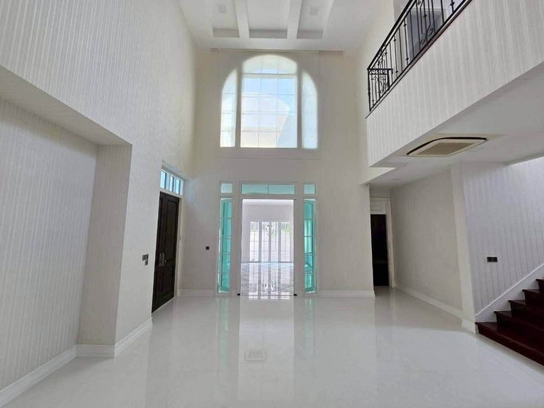 Ultra Luxury Mansion from Land & Houses LADAWAN Rama 2 - photo 14