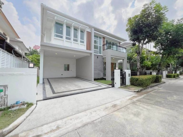 Bangkok Boulevard Sathorn-Pinklao - photo 13
