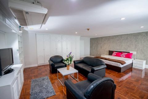 [FOR RENT] - Oriental Towers, Ekkamai Soi 12 - 3