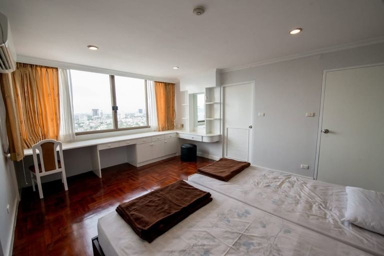 [FOR RENT] - Oriental Towers, Ekkamai Soi 12 - photo 9