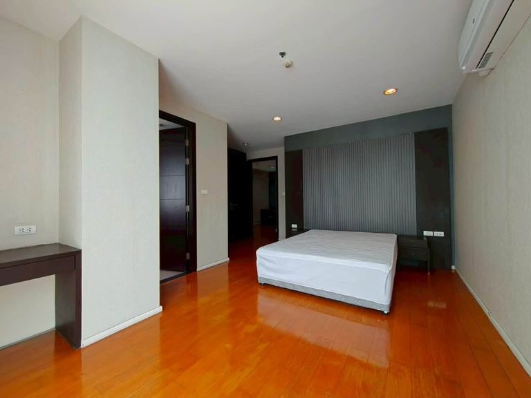 For Rent: Villa Sikhara Condominium Thonglor 25 (Villa Sikhara) 2 Bedrooms 122 sqm 5th Floor - photo 7