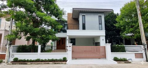 For Sale: 2-Story Detached House in Greenville Beach Village, Bang Saen (Ang Sila - Bang Saen, Chonburi) - 1