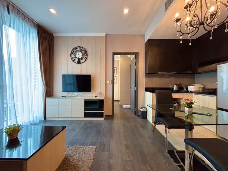 Edge Sukhumvit 23 for rent, beautifully decorated corner room with a bathtub, 1 Bedroom, 10th floor - photo 7