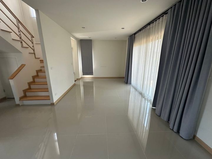 ขายบ้านเดี่ยว 2 ชั้น สภาพดี ทำเลทอง ใกล้เมือง และมอเตอร์เวย์ - รูปที่ 18