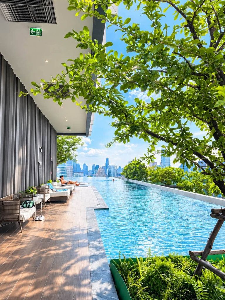 Life One Wireless Ploenchit - photo 17