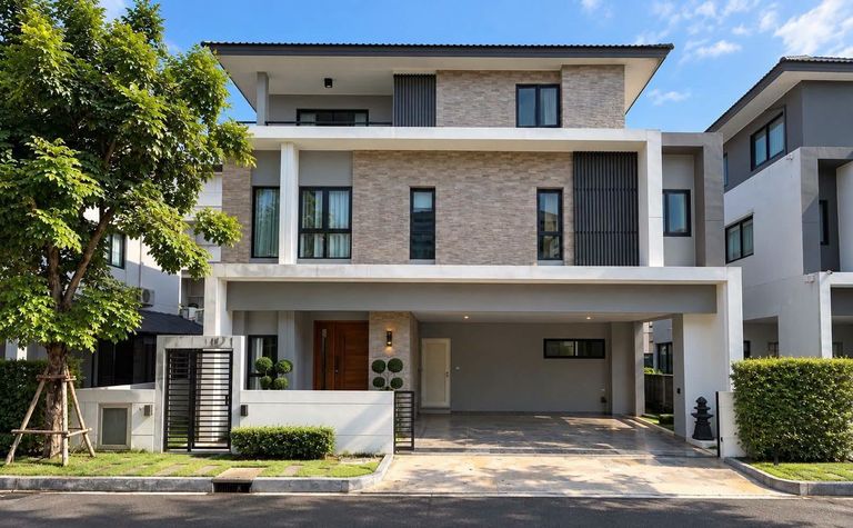 [SALE] บ้านเดี่ยว 3 ชั้น ตกแต่งสวย พร้อมเข้าอยู่ ใกล้ Central Eastville The City Ekkamai-Ladprao - รูปที่ 1
