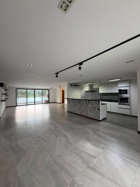 For sale: Prestige Condo, Thana City, 3rd floor - 1