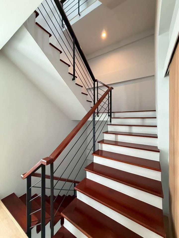 บ้านหรูทำเลทอง เชื่อมต่อทุกการเดินทางทั้ง รถไฟฟ้า สนามบินสุวรรณภูมิ ถนนหลายสาย และทางด่วนหมู่บ้านปรีชา ราม 3 - รูปที่ 31