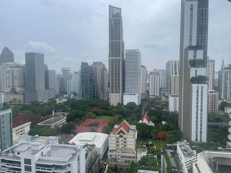 Newly Renovated Corner Unit with Wrap-Around City Views – 2 Bedrooms at Sukhumvit Suite - photo 14