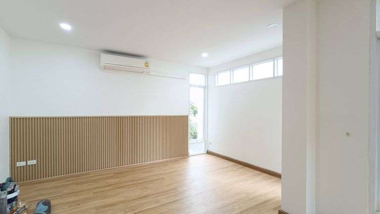 ขายบ้าน IRIS RESIDENCE | บ้าน 3 ชั้นครึ่ง + ดาดฟ้า ทำเลประดิษฐ์มนูธรรม - รูปที่ 9