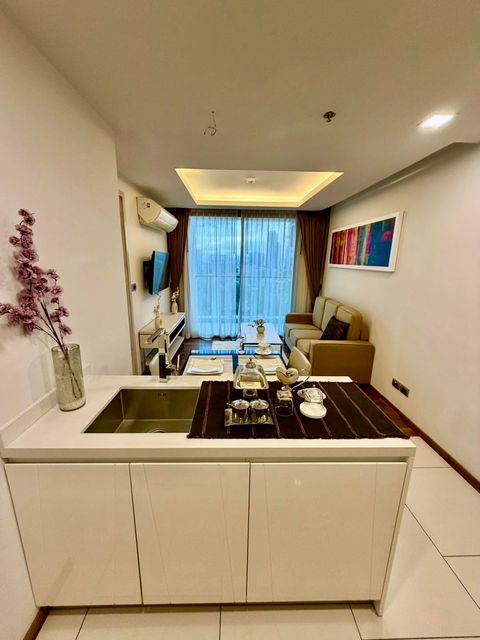 For sale: The Peak Towers, a condo near the sea on Pratumnak Hill - 5
