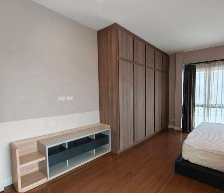 For rent or sale: 3-story detached house in Lumpini project, within walking distance to Suan Luang Rama 9. Usable area: 400 sqm. - photo 9