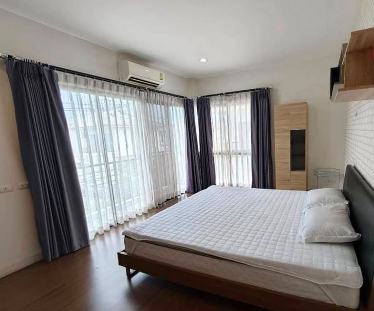 For rent or sale: 3-story detached house in Lumpini project, within walking distance to Suan Luang Rama 9. Usable area: 400 sqm. - photo 7