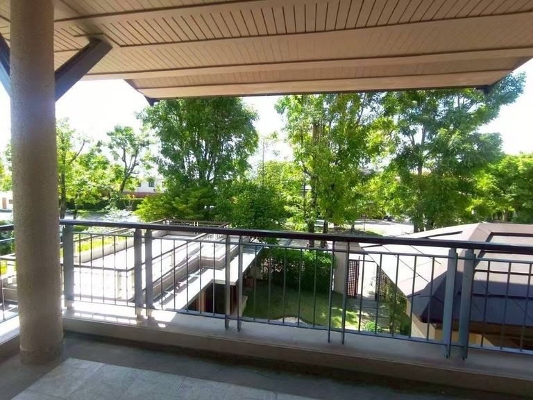 For Sale: House in Narasiri Village, Pattanakarn-Srinakarin 450 sqm - photo 5