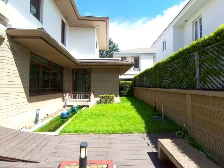 For Sale: House in Narasiri Village, Pattanakarn-Srinakarin 450 sqm - photo 7