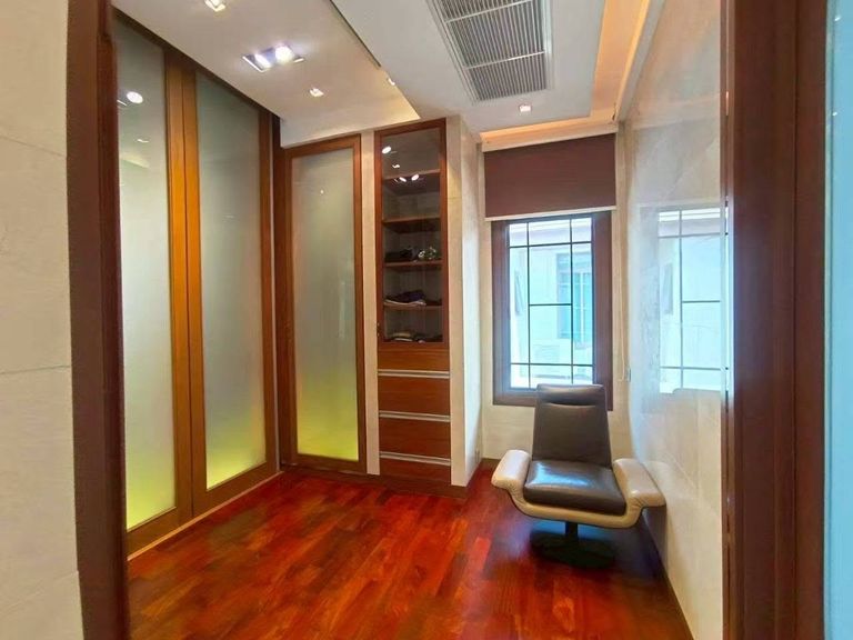 For Sale: House in Narasiri Village, Pattanakarn-Srinakarin 450 sqm - photo 10