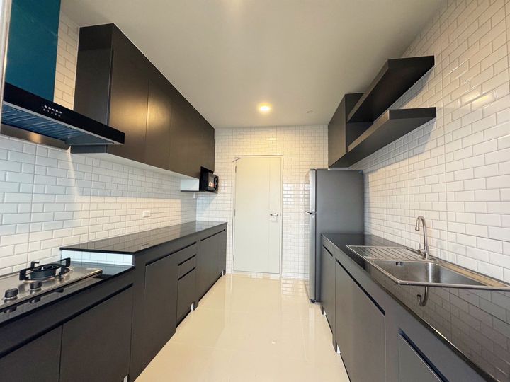บ้านตกแต่งใหม่ เฟอร์ใหม่ พร้อมต่อเติมหลังคาหลังบ้านเรียบร้อย เซนโทร บางนา / Centro bangna / Centro บางนา - รูปที่ 8