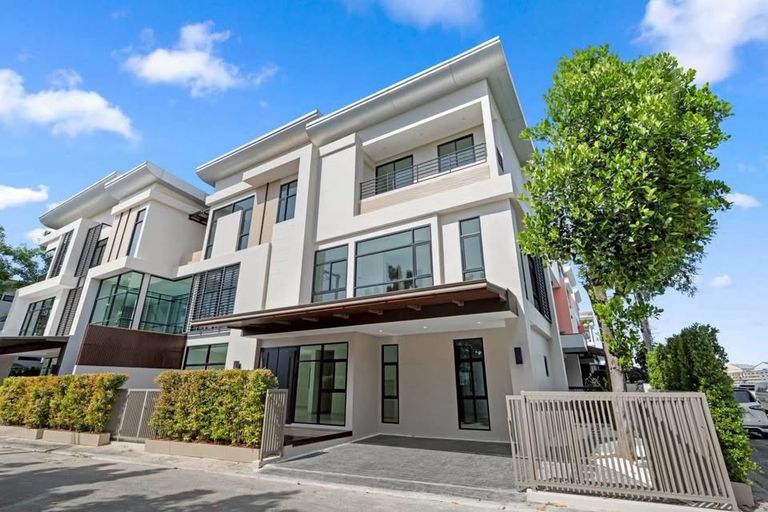 The Zenith วังทองหลาง บ้านแฝด 3 ชั้น รีโนเวทใหม่ทั้งหลัง - รูปที่ 2