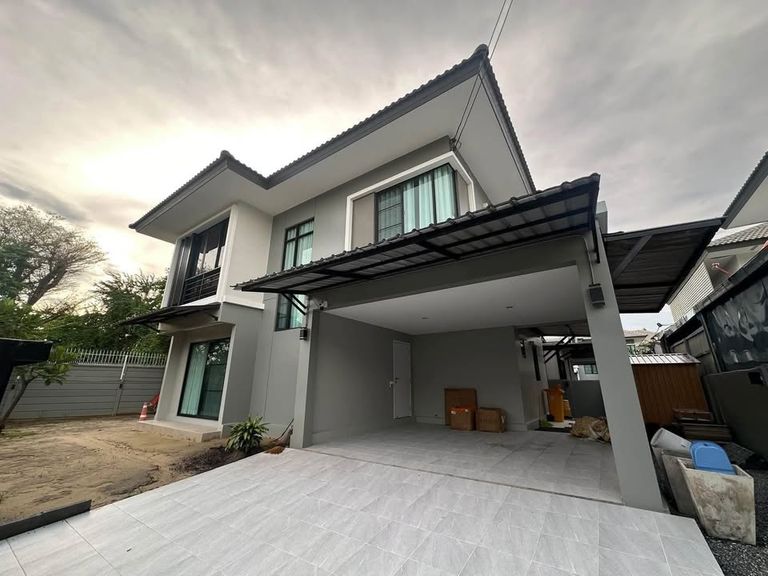 ให้เช่าบ้านเดี่ยว รีโนเวทใหม่ทั้งหลัง  ดีไลท์บางนา-ศรีนครินทร์ - รูปที่ 2