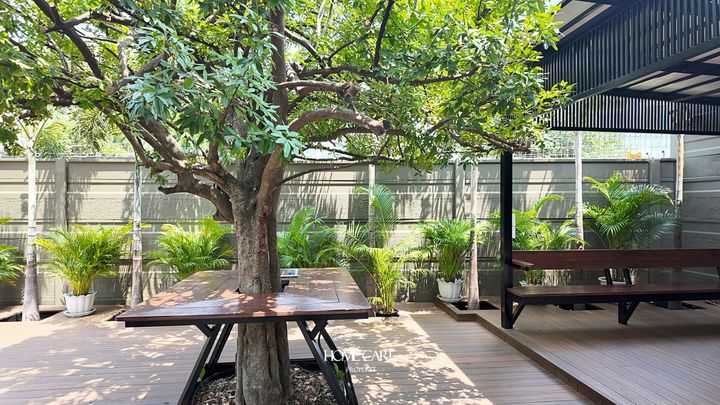 For Sale at a Loss Price of 19.9 Million - The Valor Ram Inthra 62, Near the Skytrain, MRT Pink Line at the Entrance of the Soi - photo 7