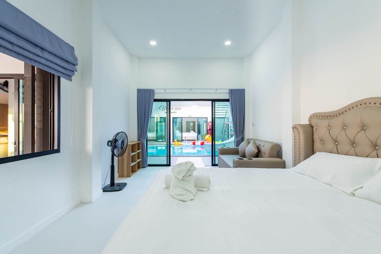 Pool Villa House with 4 Bedrooms and 5 Bathrooms in Sattahip, Chonburi - photo 11