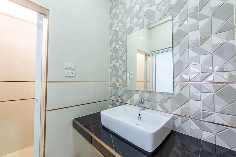 Pool Villa House with 4 Bedrooms and 5 Bathrooms in Sattahip, Chonburi - photo 13