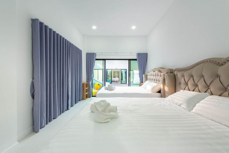 Pool Villa House with 4 Bedrooms and 5 Bathrooms in Sattahip, Chonburi - photo 20