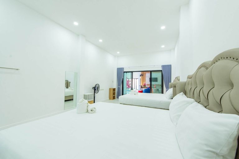 Pool Villa House with 4 Bedrooms and 5 Bathrooms in Sattahip, Chonburi - photo 26
