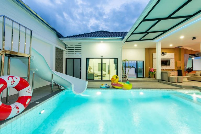 Pool Villa House with 4 Bedrooms and 5 Bathrooms in Sattahip, Chonburi - photo 6