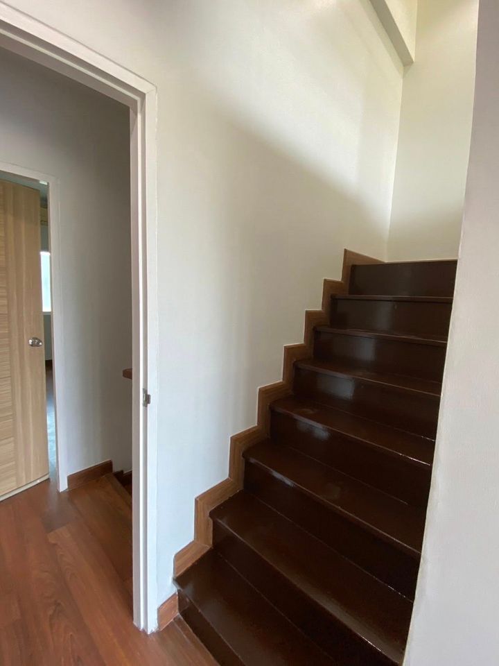 3.5-Storey Townhome, Nakniwas 48, Ladprao 71, Newly Renovated and Ready to Move In - photo 6