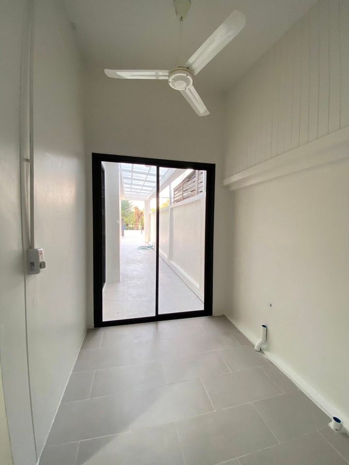 3.5-Storey Townhome, Nakniwas 48, Ladprao 71, Newly Renovated and Ready to Move In - photo 9