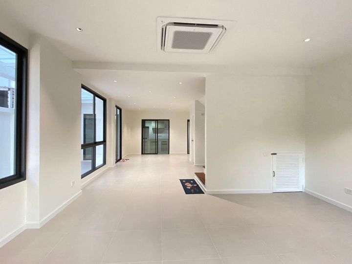 3.5-Storey Townhome, Nakniwas 48, Ladprao 71, Newly Renovated and Ready to Move In - photo 10
