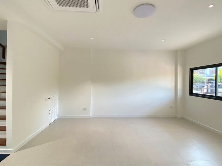 3.5-Storey Townhome, Nakniwas 48, Ladprao 71, Newly Renovated and Ready to Move In - photo 14
